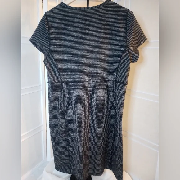 DULUTH TRADING CO Women's NoGa Stretch Dress Black Grey Striped Zip Pocket New L - Picture 3 of 11